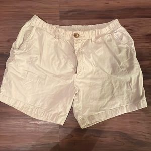 Khaki chubbies shorts